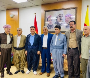 شاندێكی هه&zwnj;رێمی سۆرانیYNDK سەردانی لقی(10)ی پارتی دیموكراتی كوردستانPDK دەكات